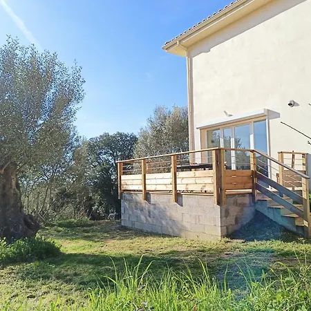 Rez-de-jardin Calme Nature Apartment Ajaccio (Corsica)
